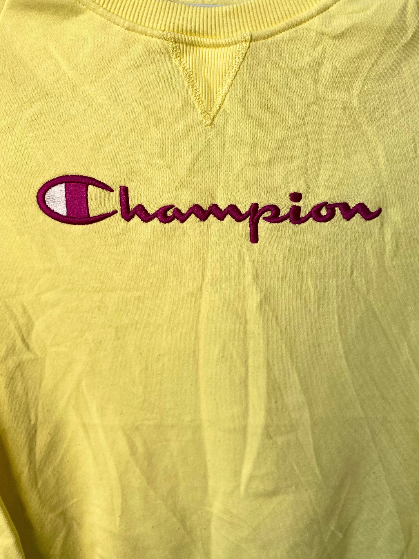 סווטצרט CHAMPION צהובה עם כיתוב אדום מידה- XL