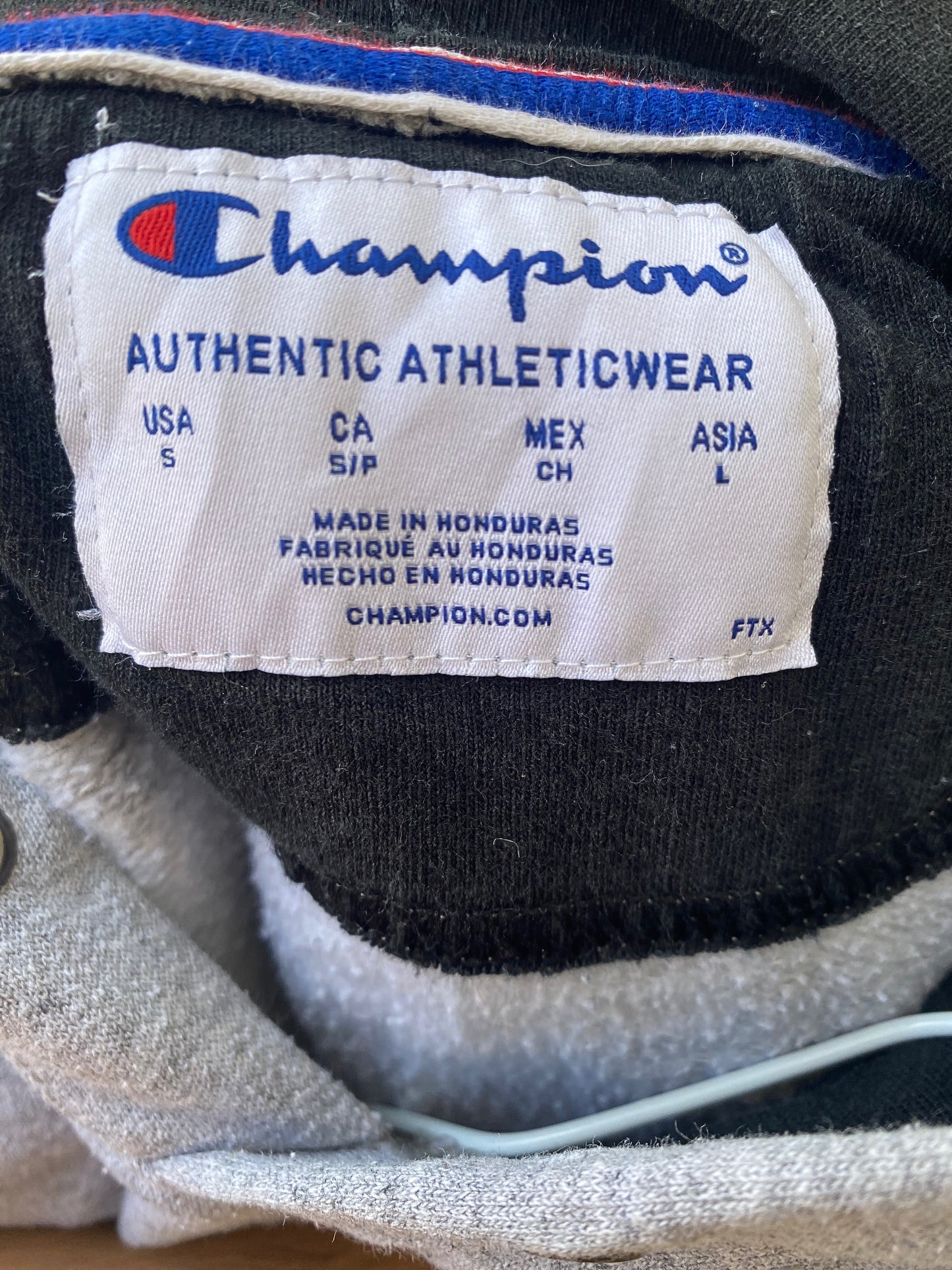 סווטצרט champion authentic athletic wear סמל אפור מידה- S
