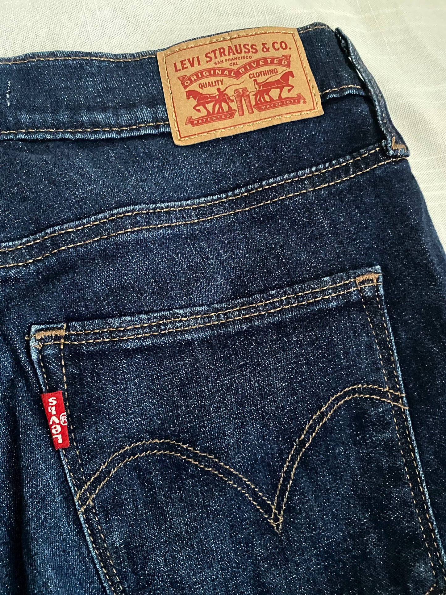 ג'ינס LEVI'S SLIMMING SKINNY מידה- 28