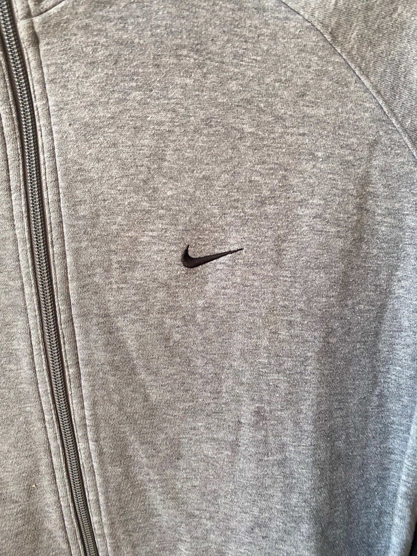 גקט NIKE אפור עם לוגו שחור מידה- XL