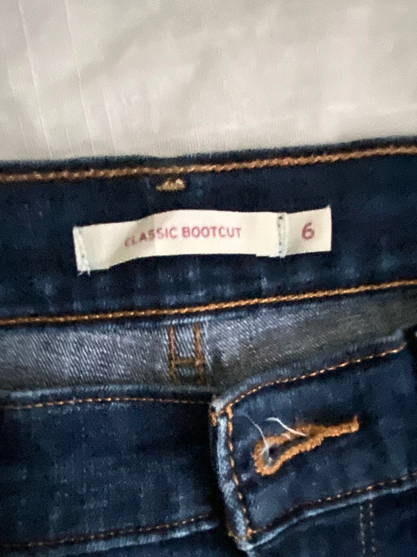 ג'ינס LEVI'S classic bootcut מידה- 26