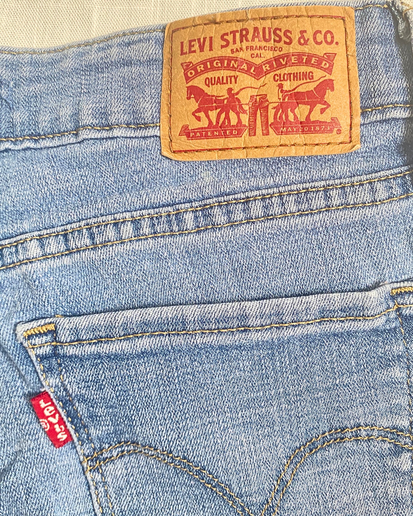 ג'ינס LEVI'S 711 SKINNY מידה- 26