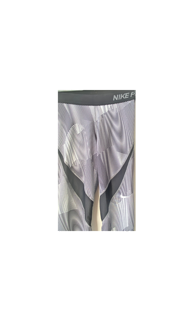 טייץ Nike Pro Hypercool Frequency Training Capris לנשים מידה - S